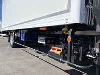 ISUZU Forward Refrigerator & Freezer Truck TKG-FRR90T2 2017 556,000km_21