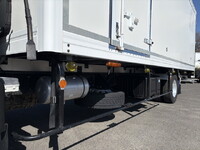 ISUZU Forward Refrigerator & Freezer Truck TKG-FRR90T2 2017 556,000km_22