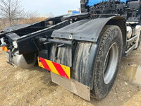 UD TRUCKS Quon Trailer Head QPG-GK5XAB 2016 635,109km_13