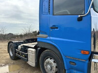 UD TRUCKS Quon Trailer Head QPG-GK5XAB 2016 635,109km_8