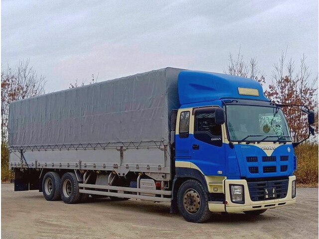 ISUZU Giga Truck with Accordion Door QKG-CYL77A 2015 491,575km