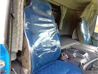 ISUZU Giga Truck with Accordion Door QKG-CYL77A 2015 491,575km_17