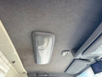 ISUZU Elf Bottle Van TKG-NMR85AN 2013 178,875km_7