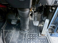 ISUZU Elf Container Carrier Truck KR-NKR81EP 2004 330,559km_25