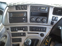 UD TRUCKS Quon Dump QKG-CW5ZL 2015 561,604km_38