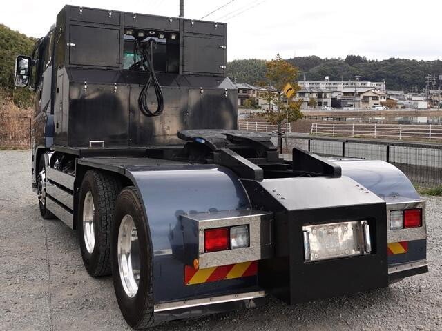 Super Great Trailer Head_2