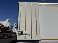 ISUZU Forward Refrigerator & Freezer Truck 2PG-FRR90T2 2018 119,502km_21