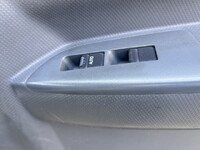 ISUZU Elf Bottle Van TRG-NMR85N 2015 165,011km_30