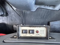 ISUZU Elf Bottle Van TRG-NMR85N 2015 165,011km_36