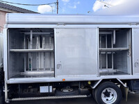 ISUZU Elf Bottle Van TRG-NMR85N 2015 165,011km_9