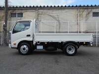 HINO Dutro Flat Body 2RG-XZU605M 2020 21,270km_6
