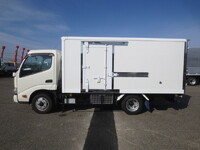 HINO Dutro Refrigerator & Freezer Truck 2RG-XZU645M 2023 89,627km_8