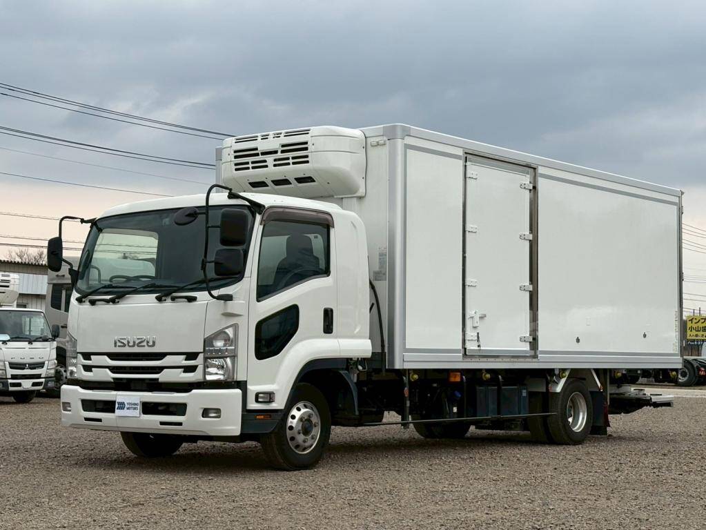 Forward Refrigerator & Freezer Truck_1