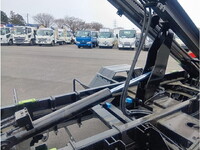 MAZDA Titan Safety Loader 2TG-LPR88AM 2025 664km_9