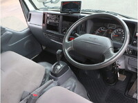 ISUZU Elf Panel Van TKG-NHR85AN 2015 41,736km_16