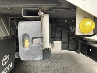 TOYOTA Dyna Aluminum Van TKG-XZC605 2016 27,000km_31