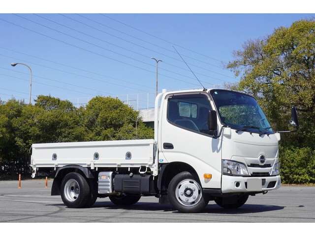 HINO Dutro Flat Body 2KG-XZC605M 2024 17,838km