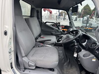 TOYOTA Toyoace Panel Van TKG-XZU695 2016 77,217km_30