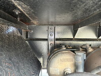 ISUZU Giga Trailer Head QDG-EXZ52BJ 2016 445,000km_21