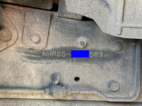 ISUZU Elf Double Cab TPG-NHR85A 2015 126,335km_33