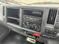 ISUZU Elf Bottle Van TKG-NLR85AN 2014 134,900km_32