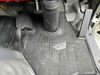 ISUZU Elf Bottle Van TKG-NLR85AN 2014 134,900km_35