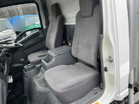 ISUZU Elf Bottle Van TKG-NLR85AN 2014 134,900km_37
