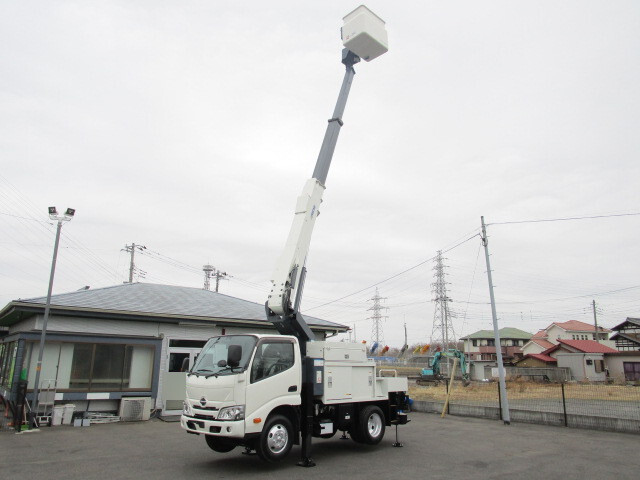 HINO Dutro Cherry Picker 2RG-XZU600X 2020 43,000km_1