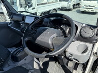HINO Dutro Aluminum Van 2RG-XZC605M 2020 121,900km_31