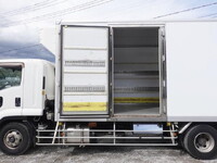 ISUZU Forward Refrigerator & Freezer Truck SKG-FSR90T2 2015 717,000km_10
