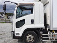 ISUZU Forward Refrigerator & Freezer Truck SKG-FSR90T2 2015 717,000km_9