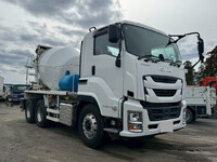 ISUZU Giga Mixer Truck 2KG-CXZ77CT 2022 57,104km_1