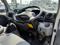 HINO Dutro Double Cab TKG-XZU605M 2013 81,000km_26