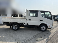 HINO Dutro Double Cab TKG-XZU605M 2013 81,000km_6