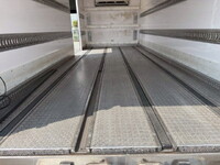 ISUZU Forward Refrigerator & Freezer Truck 2PG-FRR90T2 2022 384,090km_8
