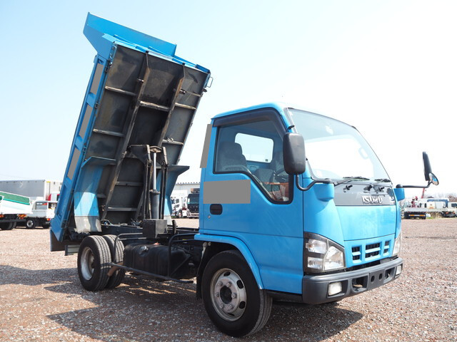 ISUZU Elf Dump PB-NKR81N 2006 135,247km
