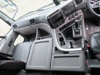 UD TRUCKS Quon Trailer Head 2PG-GK5AAB 2018 590,900km_27