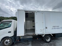 HINO Dutro Refrigerator & Freezer Truck TQG-XKU710M 2014 384,000km_5