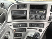 UD TRUCKS Quon Trailer Head QKG-GK6XAB 2017 733,000km_24