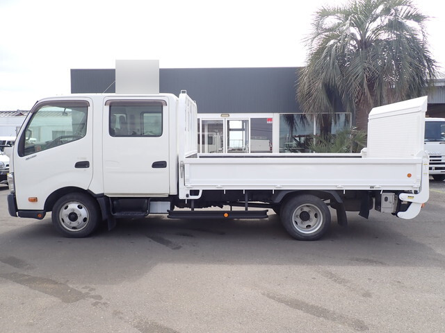 HINO Dutro Double Cab TKG-XZU710M 2019 38,400km