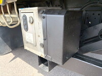 ISUZU Elf Refrigerator & Freezer Truck BKG-NPR85AN 2011 320,027km_21