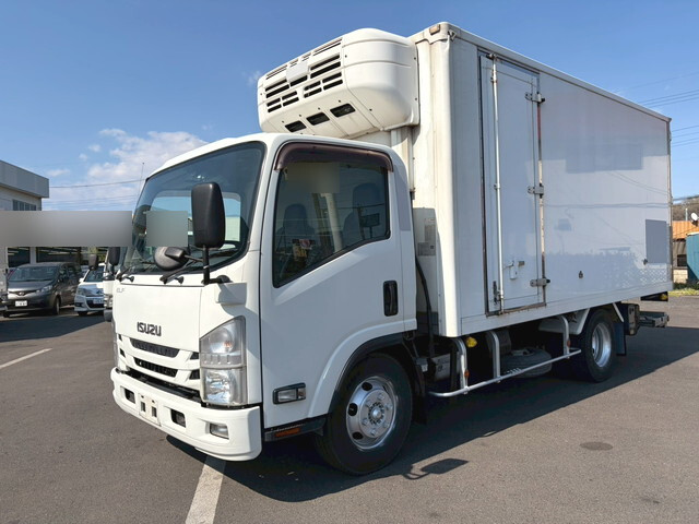 ISUZU Elf Refrigerator & Freezer Truck TPG-NPR85AN 2017 492,984km_1