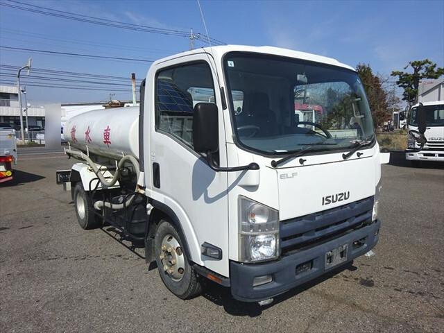 ISUZU Elf Sprinkler Truck SKG-NPR85YN 2012 31,128km