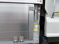 ISUZU Giga Aluminum Wing QKG-CYL77B 2017 629,780km_20