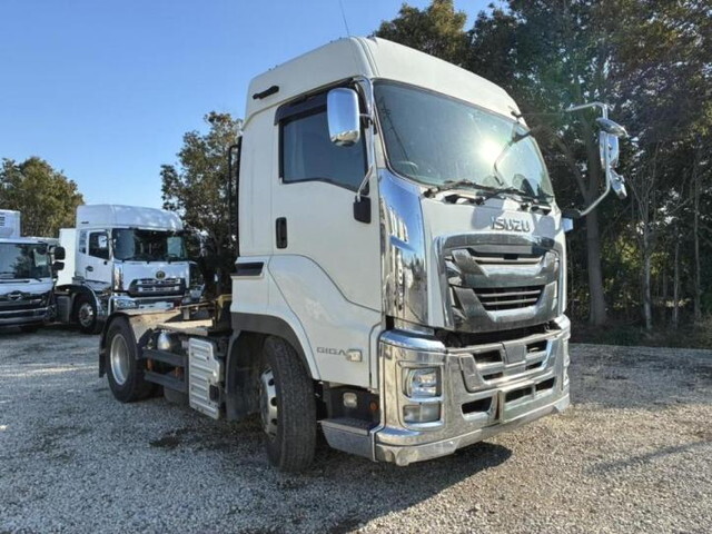 ISUZU Giga Trailer Head QKG-EXD52BD 2018 643,000km