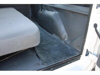 ISUZU Elf Double Cab TRG-NJS85A 2015 158,000km_34