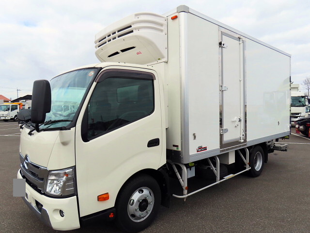 HINO Dutro Refrigerator & Freezer Truck 2KG-XZU712M 2025 3,000km