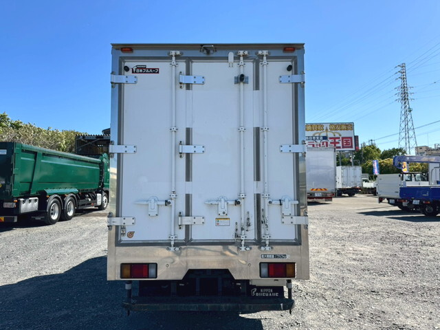 Elf Refrigerator & Freezer Truck_2