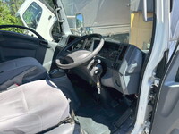ISUZU Elf Refrigerator & Freezer Truck TPG-NLR85AN 2017 300,316km_33