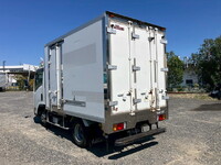 ISUZU Elf Refrigerator & Freezer Truck TPG-NLR85AN 2017 300,313km_4